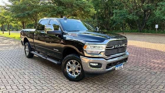 RAM 2500 6.7 I6 TURBO DIESEL LARAMIE CD 4X4 AUTOMÁTICO RAM 2500 6.7 I6 TURBO DIESEL LARAMIE CD 4X4 AUTOMÁTICO